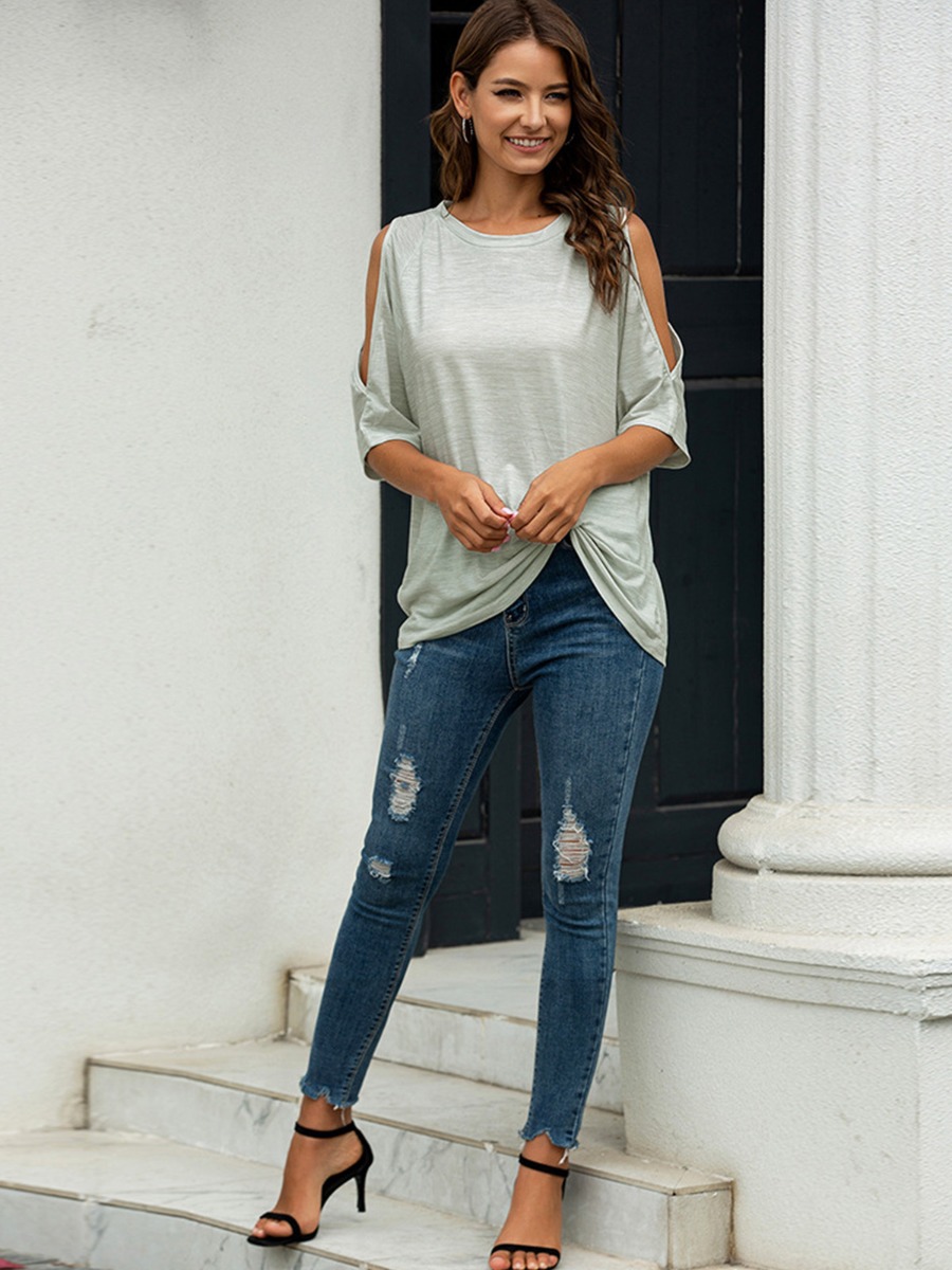 Stylish Knotted Front Off-shoulder T-shirt