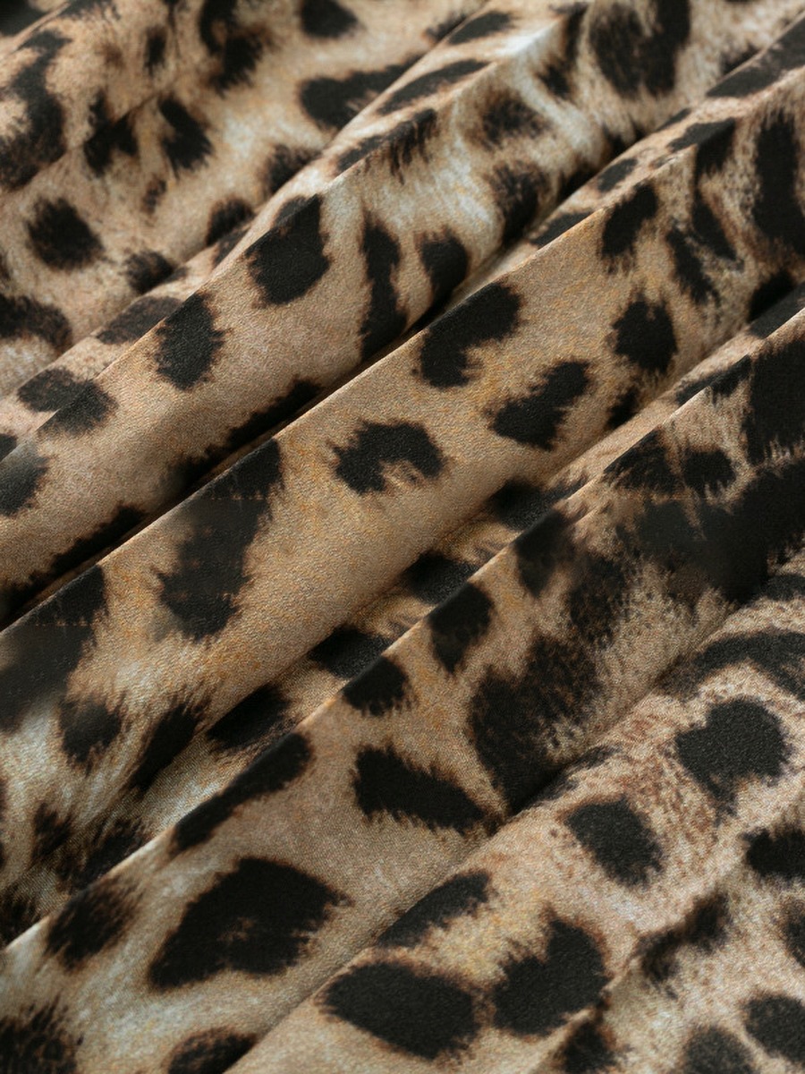 Stylish Women Leopard Pleated Skirt