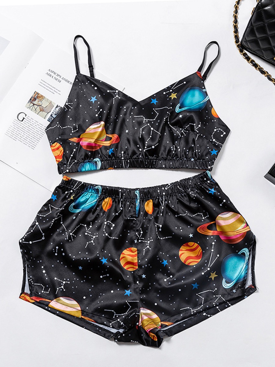 2 Pieces Planet Galaxy Graphic Top Shorts Sleepwear Outfits
