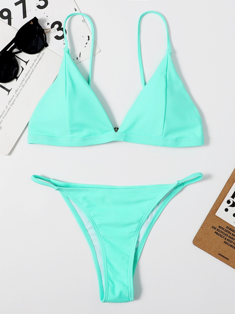 2 Pieces Solid Color Wire-free Bikini Swimsuit