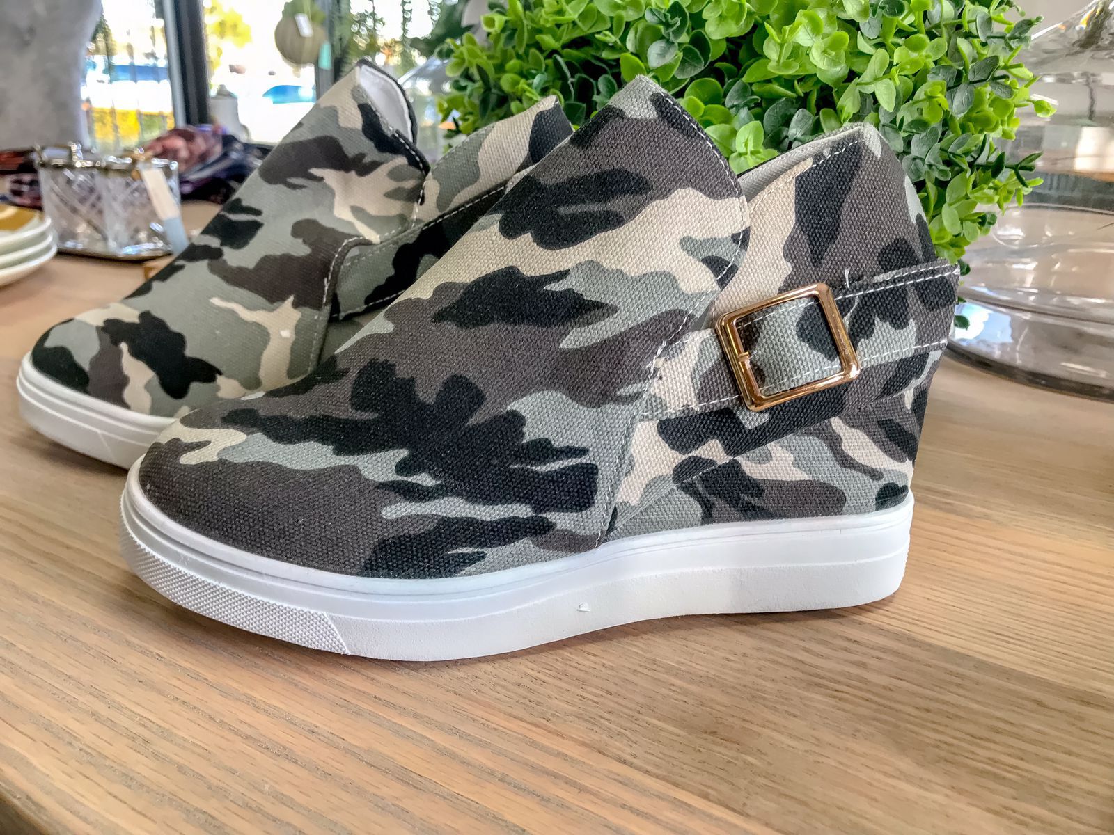 Increasing Inner Height Camo Women Canvas Boots